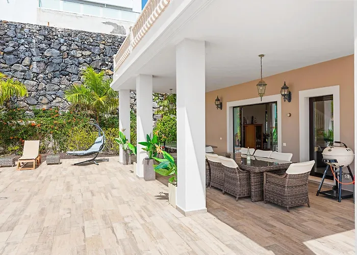 Villa Vista Bella Costa Adeje In Ruhiger Villengegend Mit Meerblick