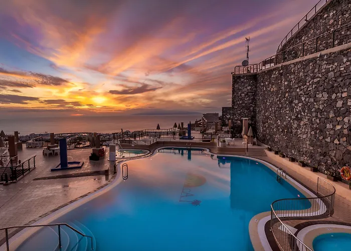 Cheap hotels Kn Panoramica